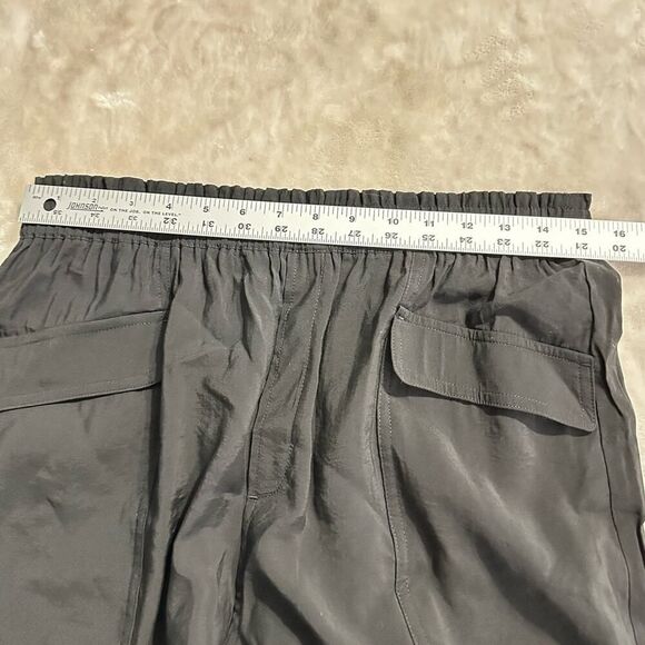 Madewell Pull-On Cargo Shorts Women's Medium Black Softdrape Elastic Waist NWT - Picture 7 of 12